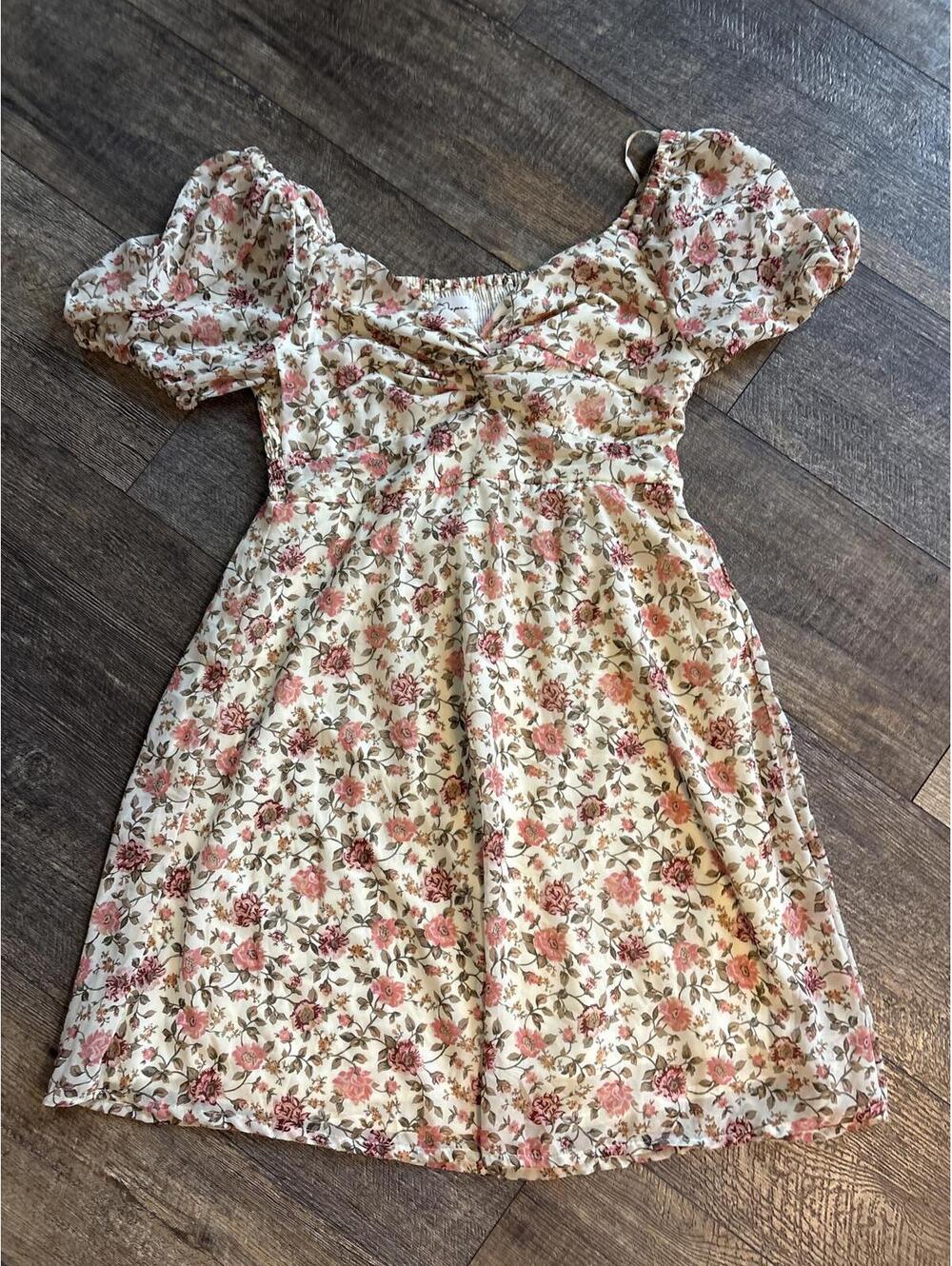 Japna Floral Print Mini Dress with Puff Sleeves, Size M Ladies Women's